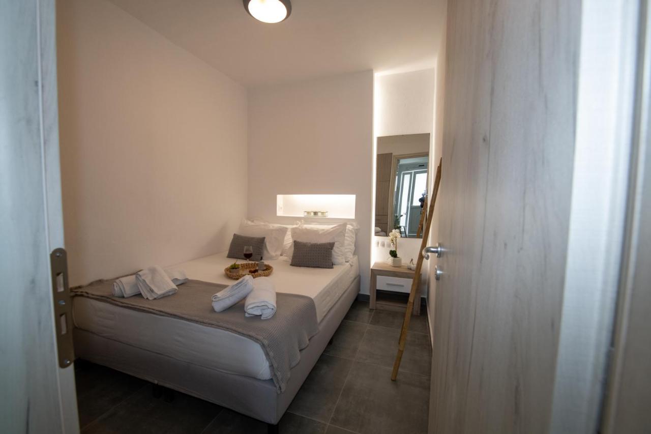 Sofia'S Apartment คามารี ภายนอก รูปภาพ