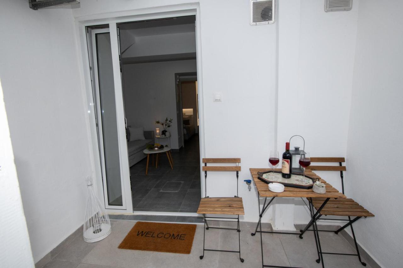 Sofia'S Apartment คามารี ภายนอก รูปภาพ
